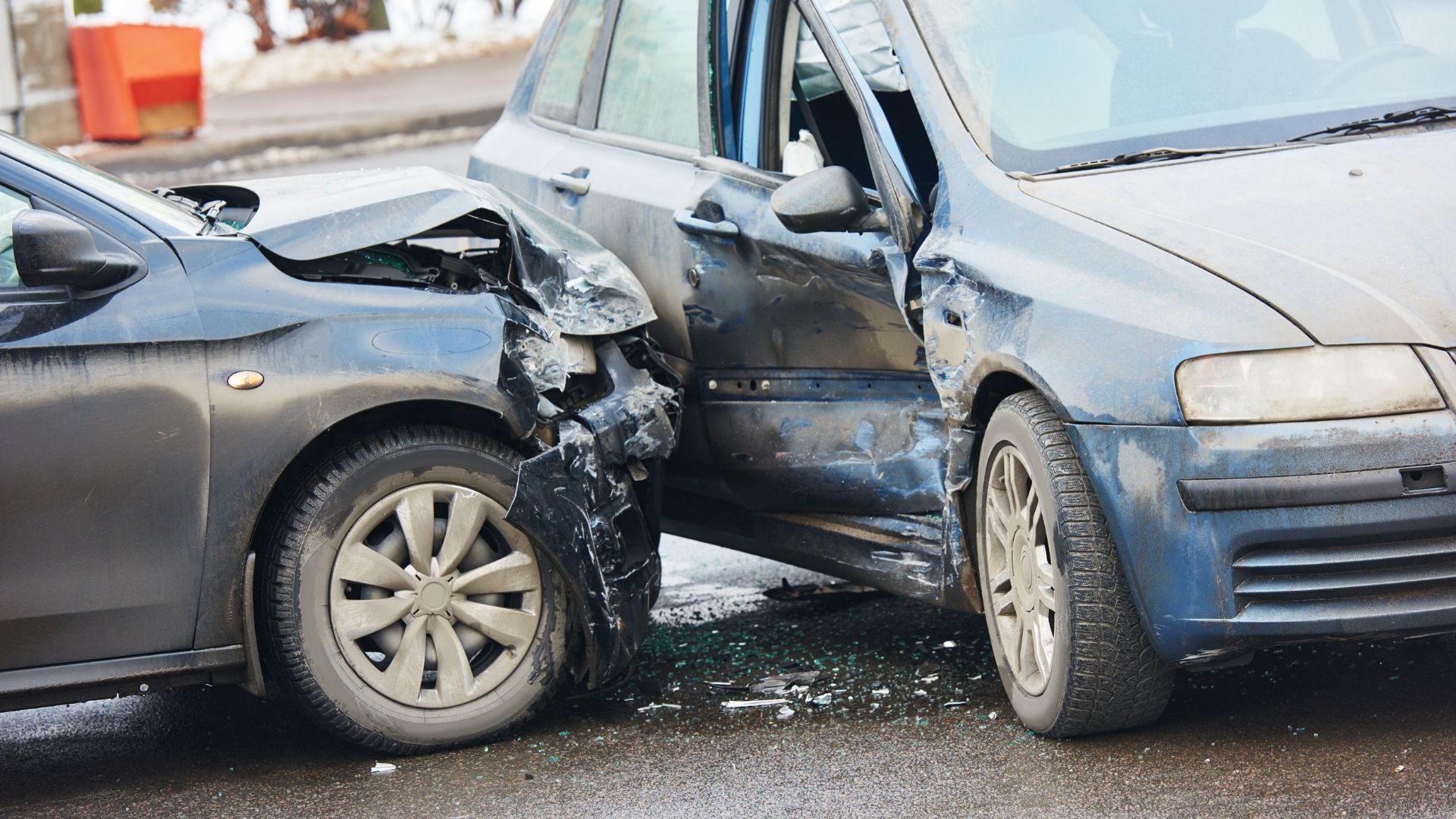 Speak With a Personal Injury Lawyer for Red Light Car Accidents Today