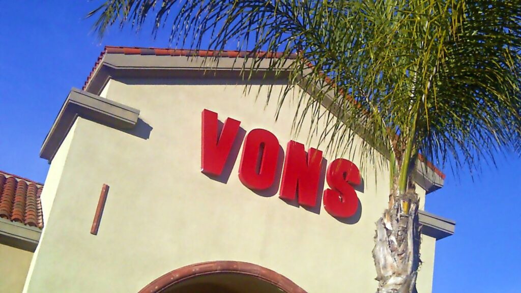 Vons Slip and Fall Accident Attorneys in Los Angeles image
