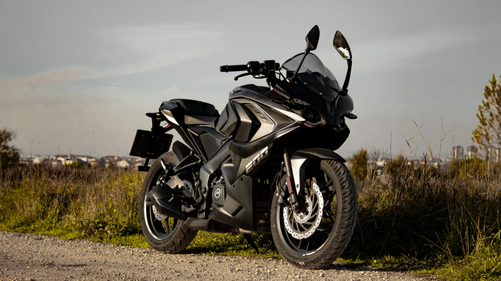 Motorcycle Crash in Beverly Hills Involving a Truck Turns Fatal